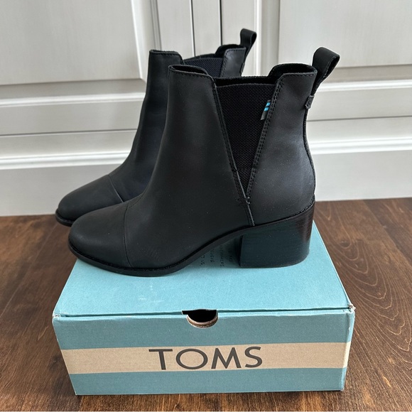 Toms • Esme • Black Leather • Booties - Picture 7 of 10